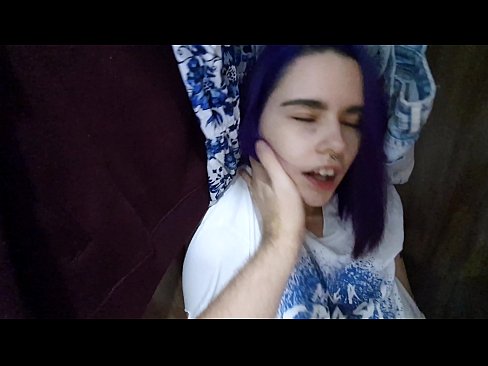 ❤️ I kitea taku tuahine i roto i te kaapata ka awhina ia ia ki te cum ☑ Ataata whakaeneene i a matou mi.sexera.ru